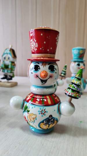 Игрушка дерево Снеговик подснежник 19 см  